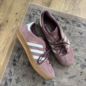 Adidas Gazelle Women's Sneakers “Shadow Fig Gum” Purple and White womens size 9